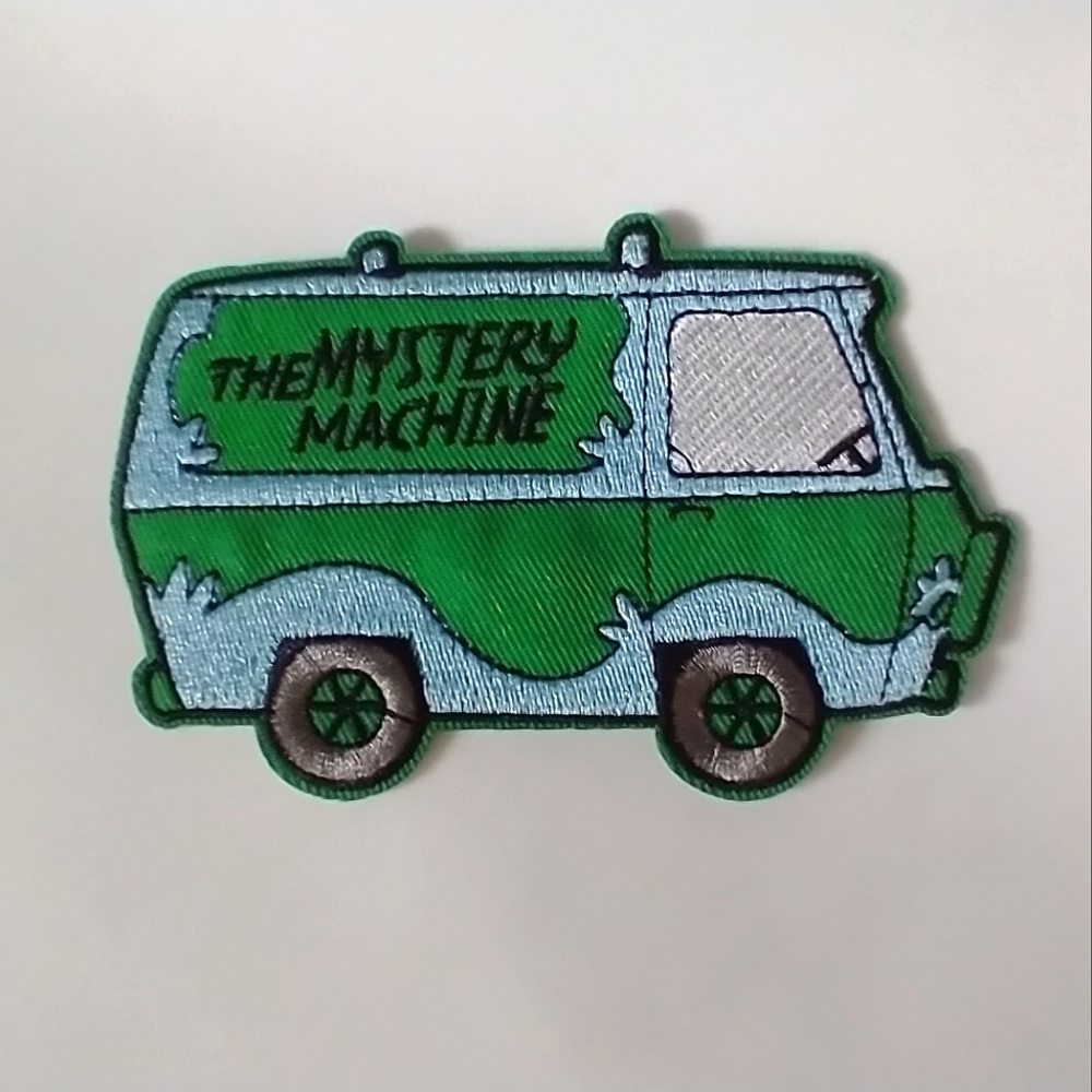 🧁 3/$30 Mystery Machine Van Scooby-Doo Embroidered Patch NEW